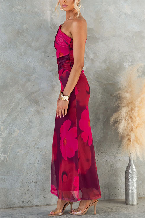 Marianne - Maxi Bodycon Kjole i Net med Blomsterprint og Bar Skulder