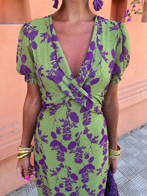 Lucinda - Plisseret Blomster Boho Kjole med V-udskæring
